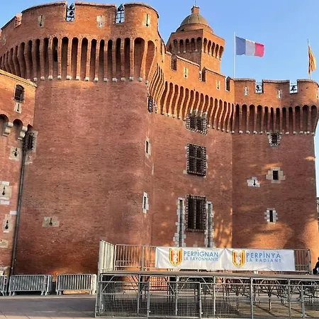 La Du Castillet Перпиньан
